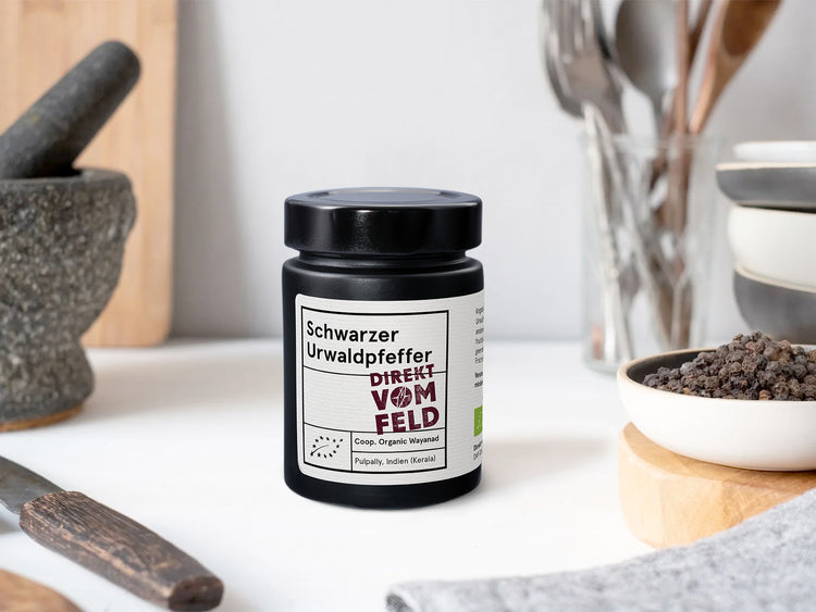 SChwarzer Urwaldpfeffer im Aromaglas | Biogewürze Direkt vom Feld