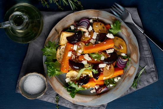 Mediterraner Ofengemüse-Salat mit Feta