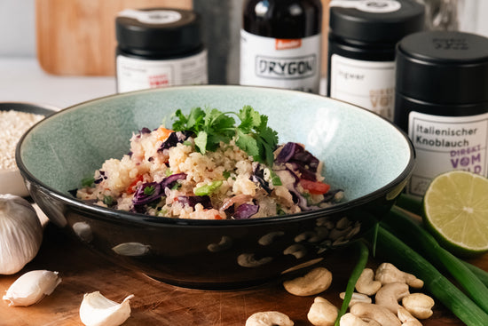 Asiatischer Quinoa-Salat mit Ingwer und Sojasauce