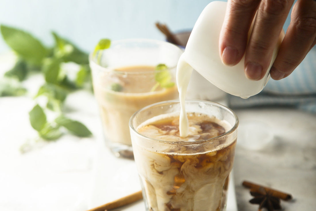 Eisgekühlter Chai Latte - Cold Brew mit Wayanad Chai - Direkt vom Feld