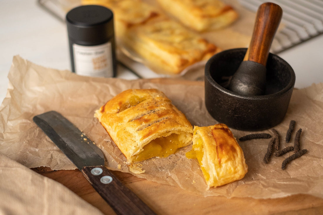 Feurige Mango-Taschen mit langem Urwaldpfeffer - Direkt vom Feld