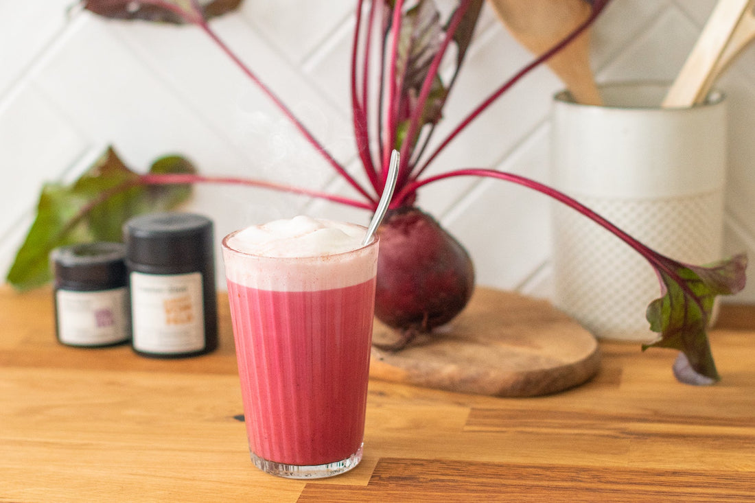 Fruchtige Purpur Latte mit Roter Beete - Direkt vom Feld