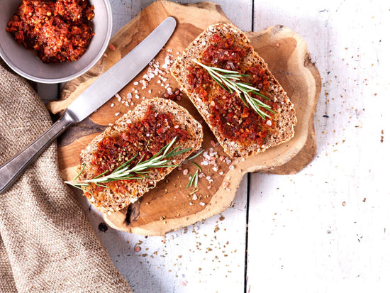 Fruchtiges Pesto Rosso mit getrockneten Tomaten - Direkt vom Feld