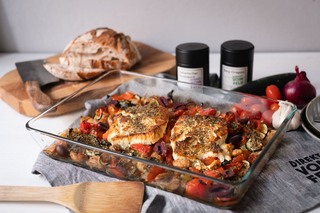 Gebackener Feta mit Berg-Oregano auf Ofengemüse - Direkt vom Feld