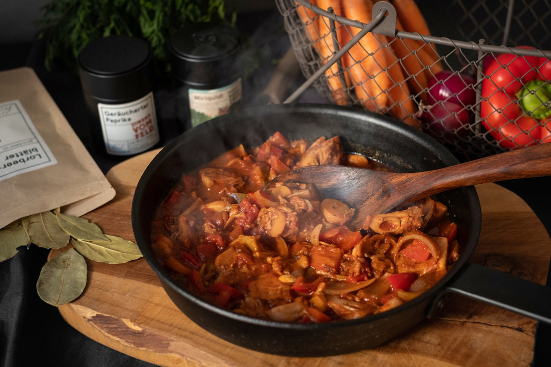 Jackfruit Gulasch mit Miriquidi-Rub - Direkt vom Feld